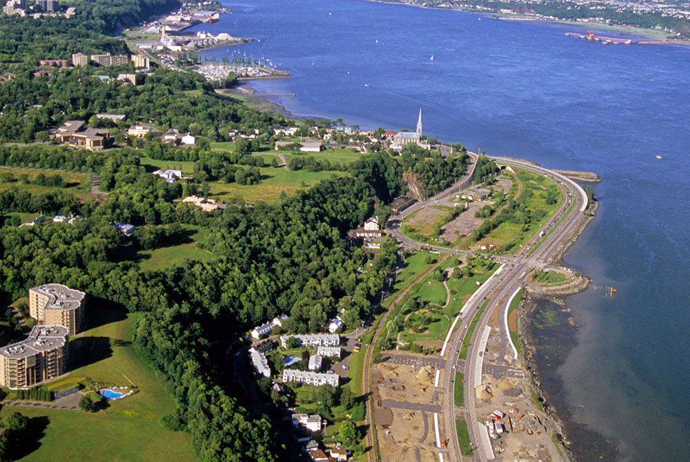 Vue aérienne du site patrimonial de Sillery et des environs